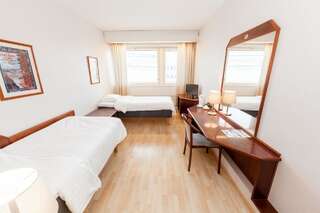 Отель Hotel Sparre Порвоо Стандартный двухместный номер с 2 отдельными кроватями-2